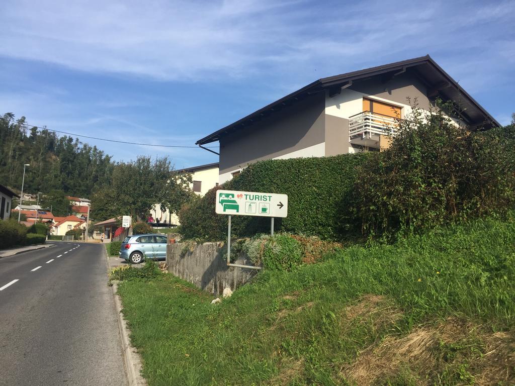 Tourist Rooms Sajovic Postojna Luaran gambar